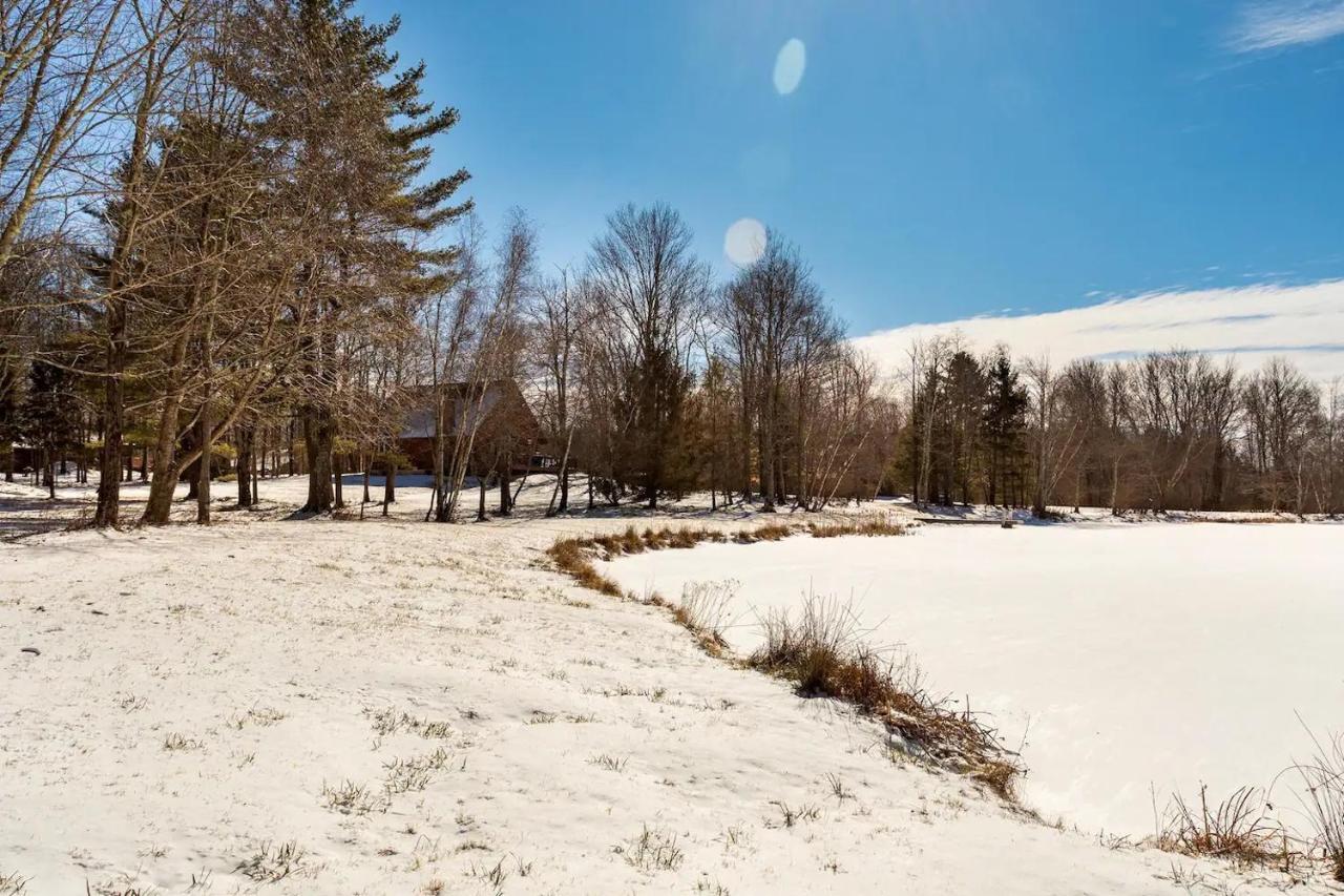 リバティ Bluebird Manor On The Water, 2 Acres & Amenitiesヴィラ エクステリア 写真