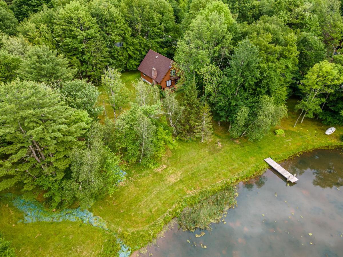 リバティ Bluebird Manor On The Water, 2 Acres & Amenitiesヴィラ エクステリア 写真